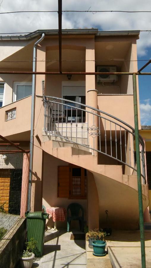 Apartments Ana Бибинье Экстерьер фото