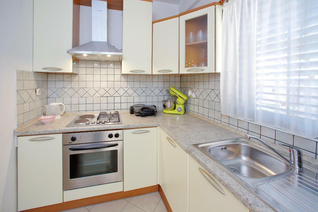 Apartments Ana Бибинье Экстерьер фото